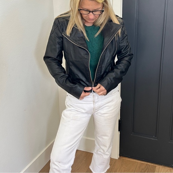 RARE VINTAGE EN KUEROS ARGENTINA 100% GENUINE LEATHER JACKET. SIZE 4 - Picture 3 of 7